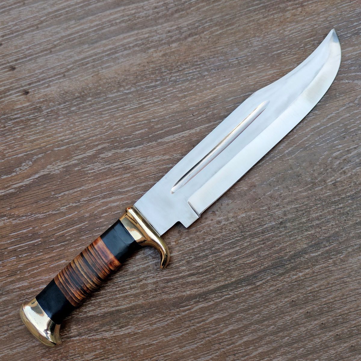 Hemingway Handmade Damascus Steel BOWIE Knife